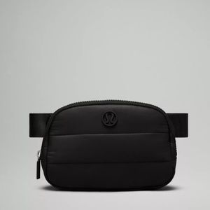 Lululemon everywhere belt bag 1L Wunder Puff